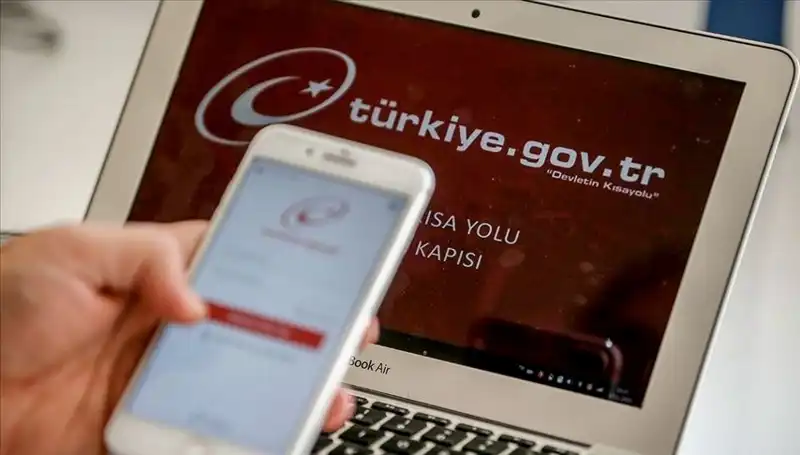 Türkiye'de e-Devlet ile 8 Bini Aşkın Hizmet Artık Cebinizde!