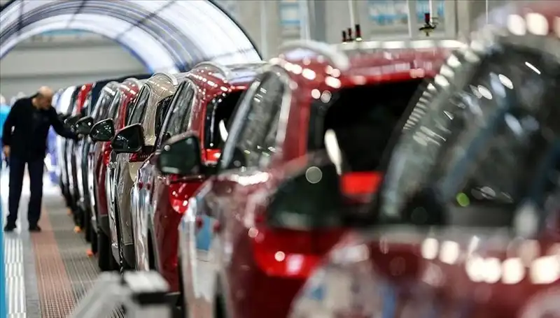 2023'ün En Çok Satan Araçları: Renk, Motor ve Yakıt Kombinasyonları Analizi