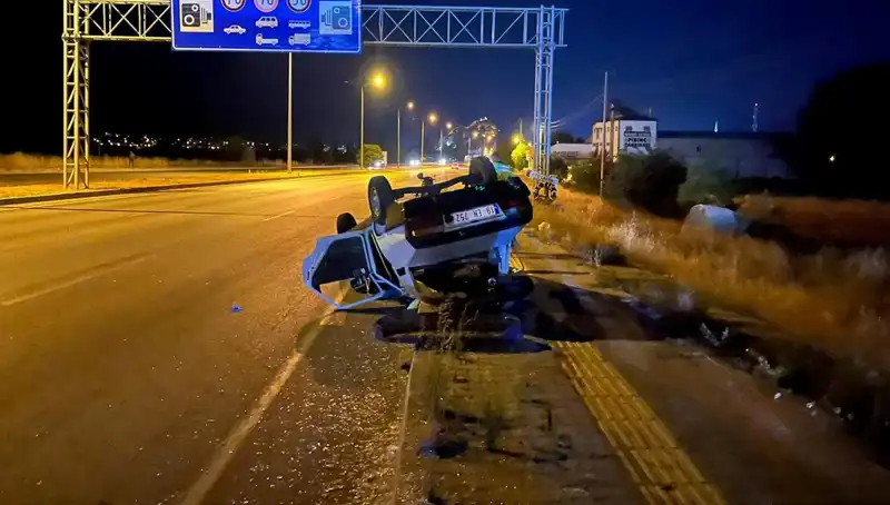 TIR Kazası Sonrasında Otomobil Takla Attı: Yaralı Durumu Ciddiyetini Koruyor