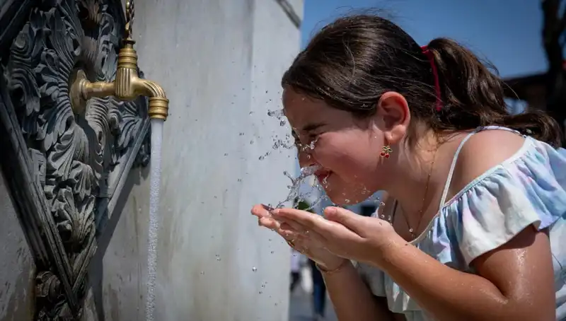 Türkiye'nin 16 Şehrinde Sıcaklık 40 Dereceyi Aştı: Yazın En Kavurucu Dönemi