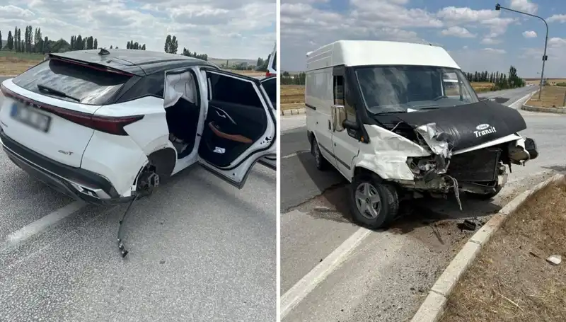 Çorum’da Kafa Kafaya Çarpışma: Kaza Sonrası Neler Yaşandı?