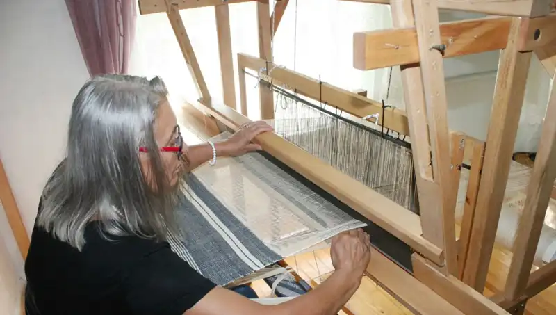 Eski Giysilerin İplerinden Harika Eşyalar: Dönüşüm Sanatı