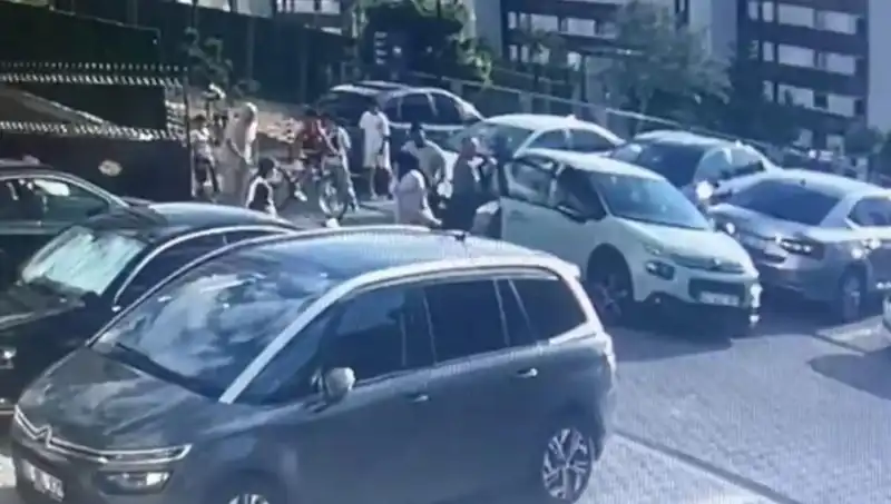 Eşi ve Yakınlarını Arabayla Ezme Olayı Şok Etti!