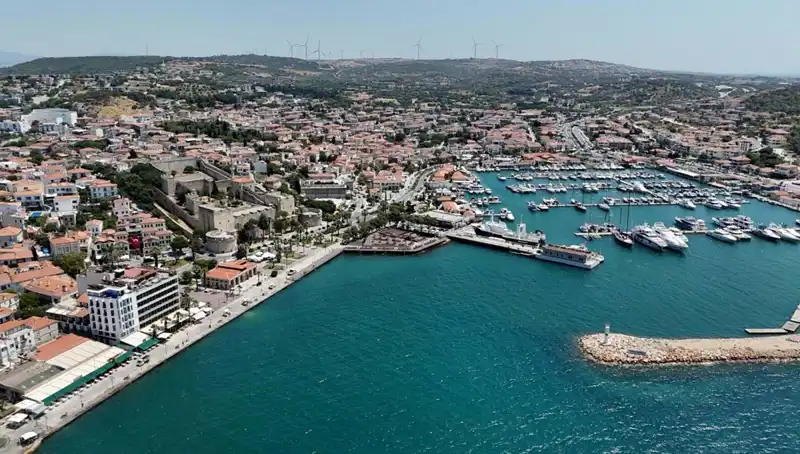 İzmir'de Su Kesintilerine Karşı Yaratıcı Çözüm: Satışlar Patladı!
