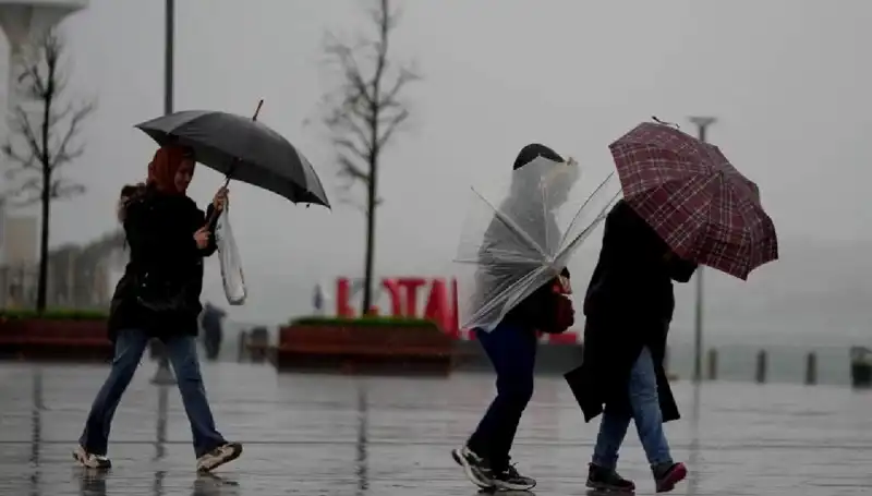 Şiddetli Sağanak Uyarısı: Hangi İki Bölge Etkileniyor?