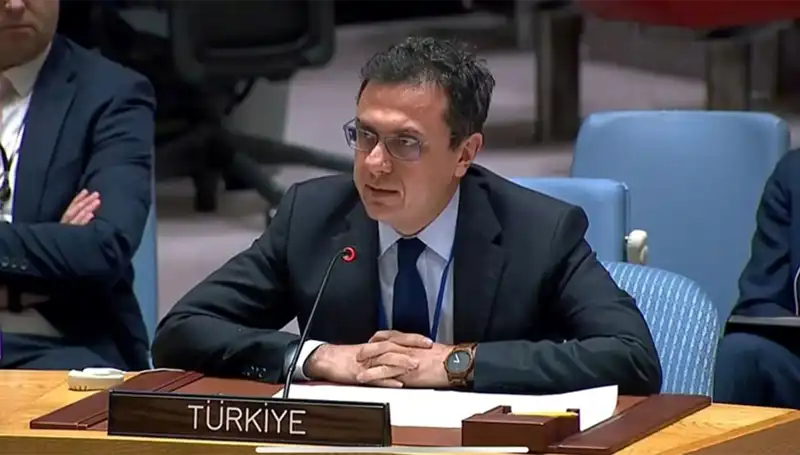 İsrail'in Suriye Hava Saldırılarına Son Vermesi İçin Acil Adımlar Atılmalı