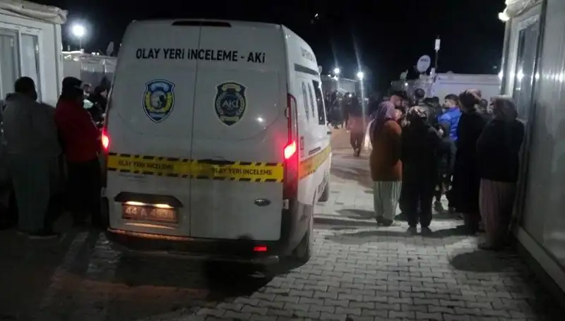 Husumetlilerin Silahlı Kavgası: Kanlı Çatışma Sokakları Savaş Alanına Çevirdi