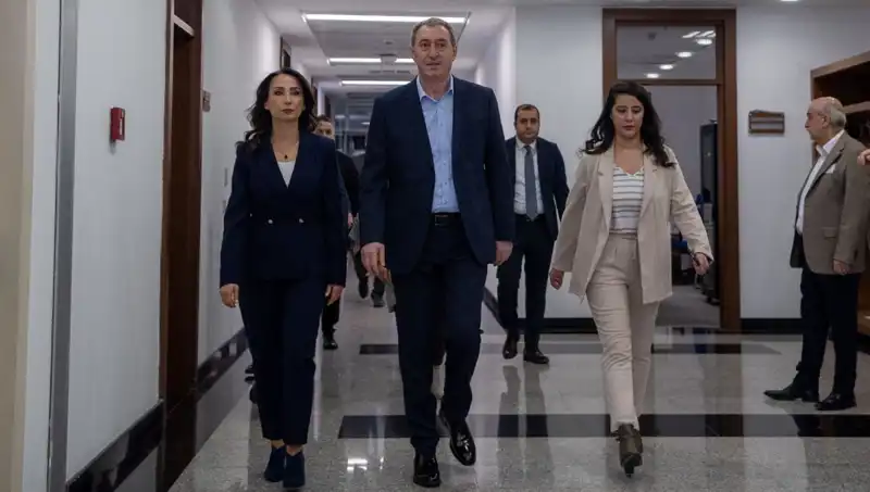 DEM Parti Heyetinden Siyasi Parti Turu: Bugün İki Önemli Görüşme Gerçekleşiyor