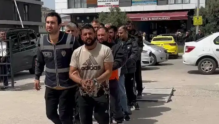 Edirne'de Şaşırtan Operasyon: Yedi Firari Kıskıvrak Yakalandı