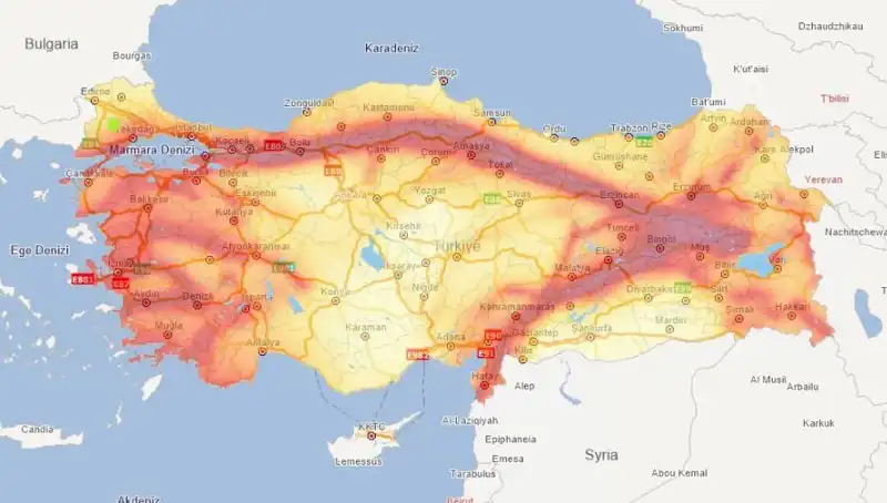 Fay Hattının İzinde: 45 İl ve 110 İlçe Deprem Riski Taşıyor