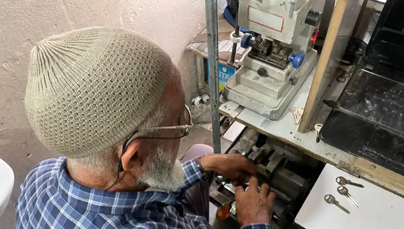 28 Yılda 4 Metrekarelik Dükkanda Yaşanan Hayat Hikayesi