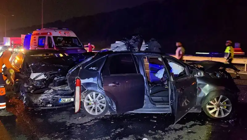 TEM Otoyolu’nda Zincirleme Kaza: 7 Yaralı ve Trafikte Uzun Kuyruklar