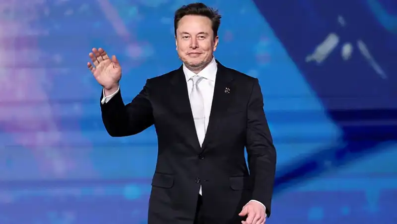Tesla, Kendi Canavarı Model X'i Üretimden Neden Kaldırdı?