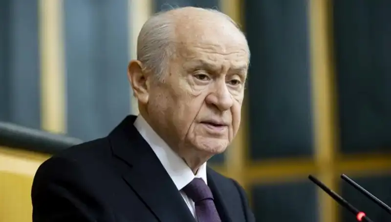 Bahçeli'den Belediye Başkanlarına Yargılama Çağrısı: Ekim'de Başlamalı!