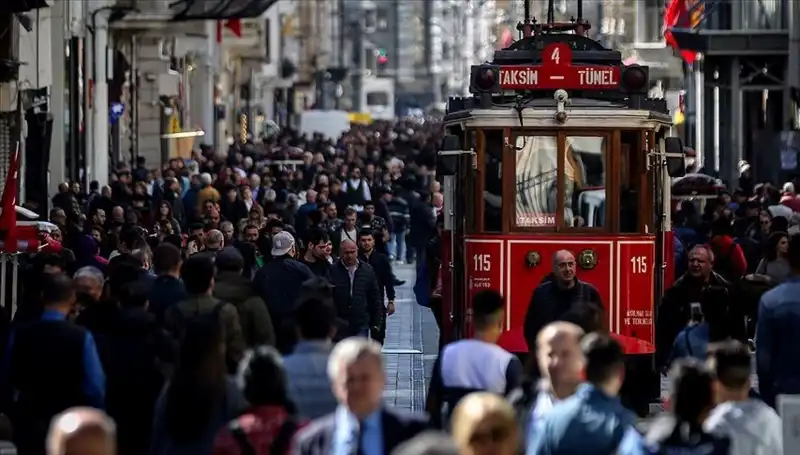 Türkiye'nin Nüfus Rakamları Rekor Kırdı: Gelecek Ne Getirecek?