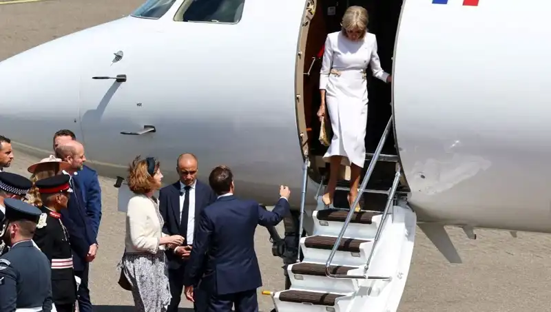 Macron Çiftinde Şok Edici Kriz: Eşinin Umursamazlığı Dikkat Çekiyor