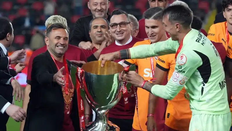 Okan Buruk Galatasaray’da Şampiyonluk Hedefini Açıkladı!
