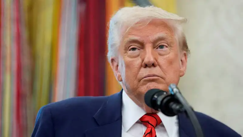 Trump G7 Zirvesinden Neden Erken Ayrıldı? Acil Beyaz Saray Toplantısı Detayları!