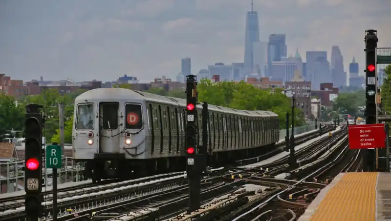 : “Metro Sörfü” Denemesi Feci Sonuçlandı: 15 Yaşında Genç Hayatını Kaybetti