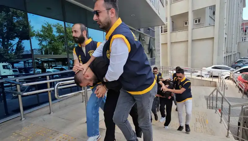 FETÖ'nün Yalanlarıyla Milyonluk Vurgun: Kandırılanlar ve Suçlular
