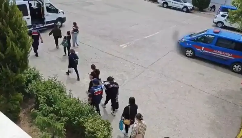Taylandlı Kadınlara Çalışma ve Oturma İzni Vaadiyle Fuhuş İddiası