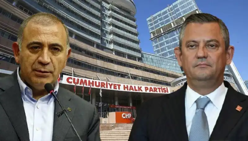 CHP Kuruluş Töreni: Tekin ve Özgür Özel’in Buluşması