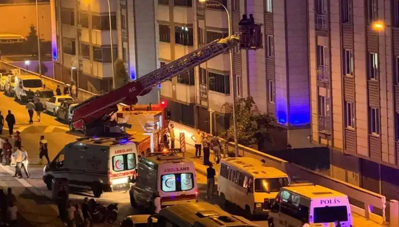 Bilecik’teki Yangın Faciası: 9 Kişi Hastaneye Kaldırıldı, Olay Yerinde Gergin Anlar