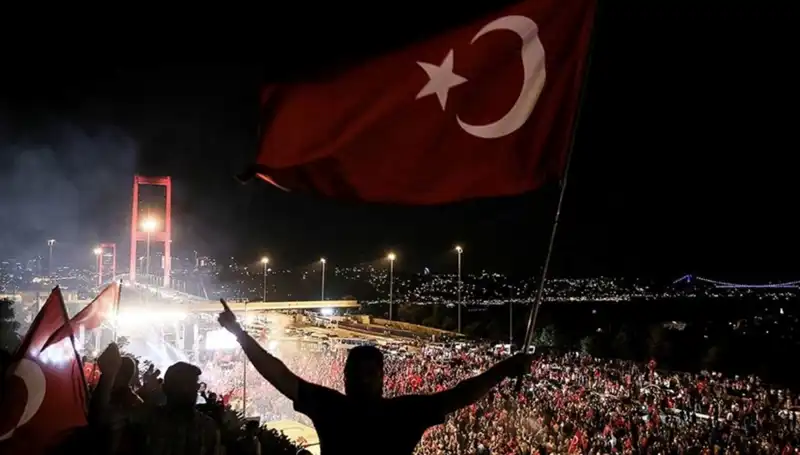 15 Temmuz'un Anısına: "En Uzun Gece" Külliye'de Sahnelenecek!